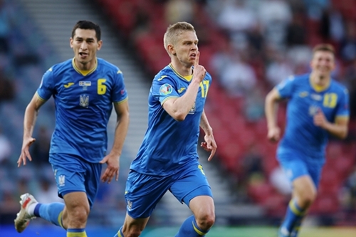 Những pha bóng đẹp trận Thụy Điển-Ukraine